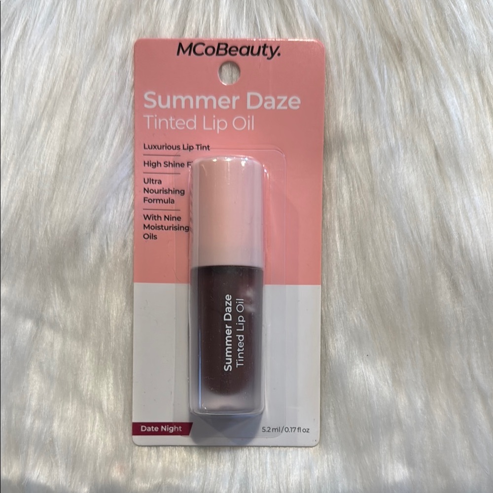 MCoBeauty. SUMMER DAZE TINTED LIP OIL Date Night